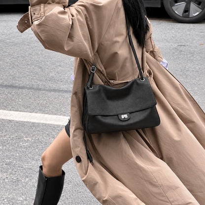 Alma - Leather Flap Bag